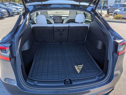 Used 2022 Tesla Model Y Performance image 31