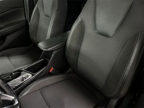 Used 2020 Buick Encore GX Select image 18