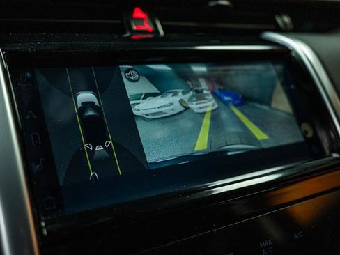 Used 2023 Land Rover Discovery Sport S image 20