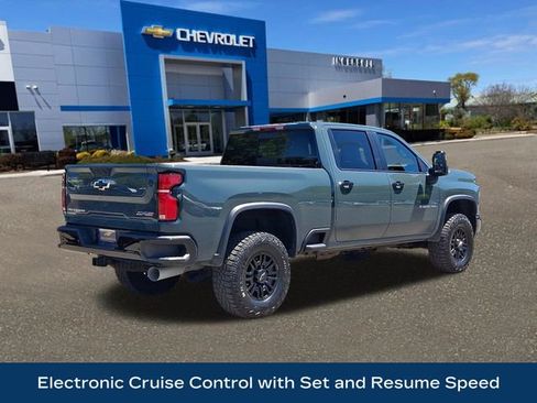 Used 2025 Chevrolet Silverado 2500 ZR2 w/ Technology Package AWD/4WD image 27