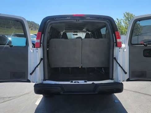 Used 2023 Chevrolet Express 3500 LS RWD image 8