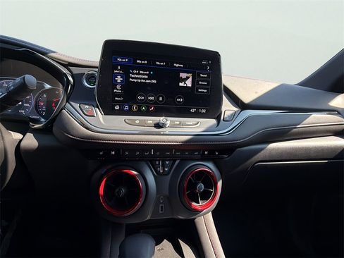 Used 2023 Chevrolet Blazer RS image 39