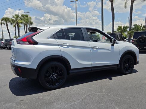 Used 2023 Mitsubishi Eclipse Cross LE AWD/4WD image 7