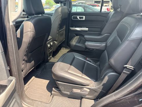 Used 2023 Ford Explorer XLT w/ Equipment Group 202A AWD/4WD image 20