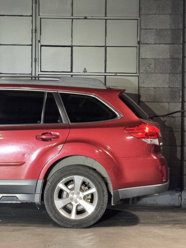 Used 2014 Subaru Outback 2.5i Limited AWD/4WD image 14