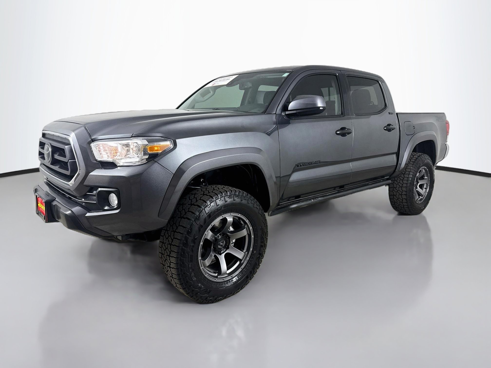 Certified 2023 Toyota Tacoma SR5 w/ Black Out Package (TMS) AWD/4WD image 3