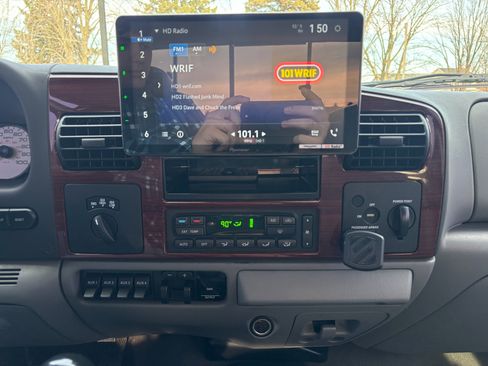 Used 2007 Ford F350 Lariat image 22