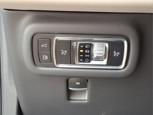 Used 2024 Lincoln Nautilus Reserve w/ Equipment Group 202A AWD/4WD image 18