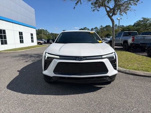 Certified 2025 Chevrolet Blazer EV RS AWD/4WD image 2