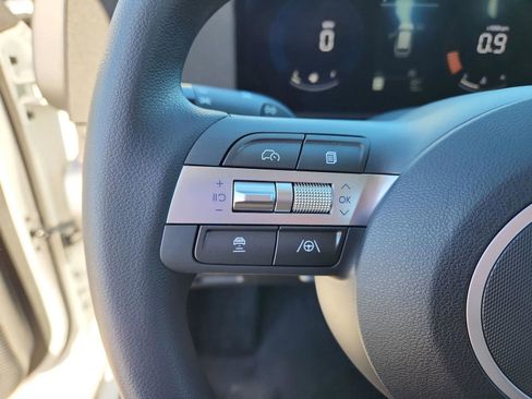 New 2026 Hyundai Kona SE image 23