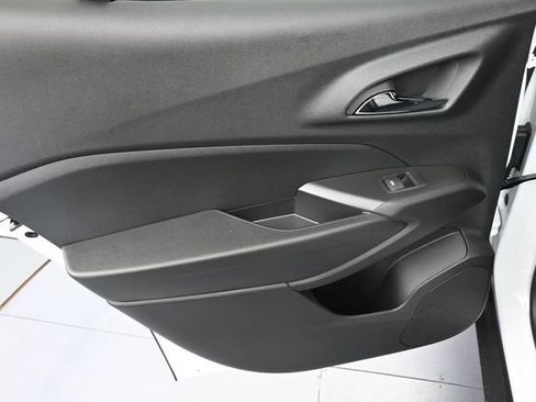 New 2026 Chevrolet Trax RS w/ Driver Confidence Package FWD image 22