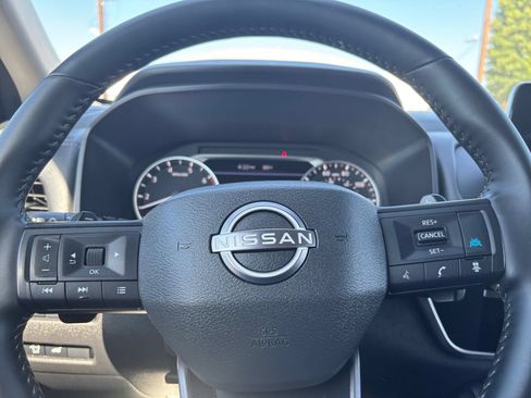 Used 2025 Nissan Rogue SV AWD/4WD image 30
