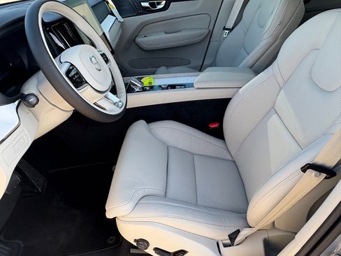 New 2026 Volvo XC60 T8 Ultra w/ Protection Package Premier image 17