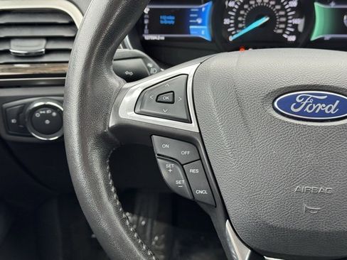 Used 2013 Ford Fusion SE image 22