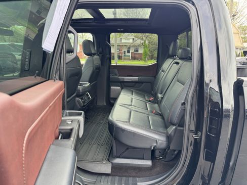 Used 2021 Ford F150 Lariat image 12