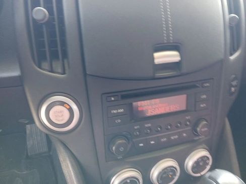 Used 2016 Nissan 370Z Coupe image 5