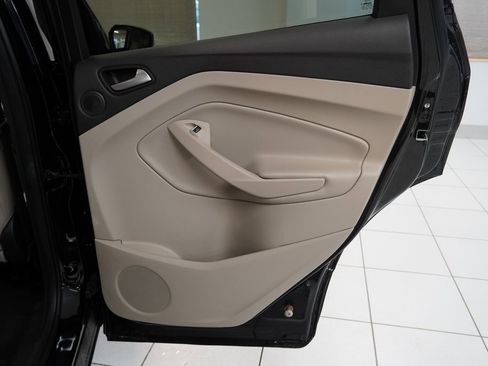 Used 2019 Ford Escape Titanium image 29