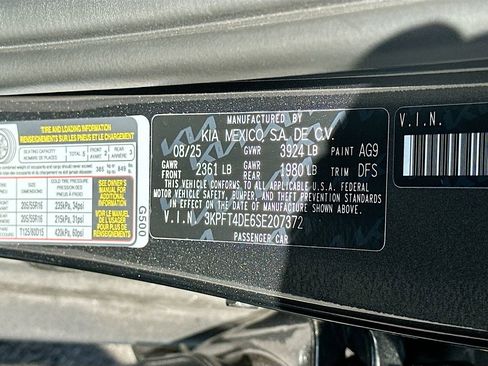 New 2025 Kia K4 LXS image 29