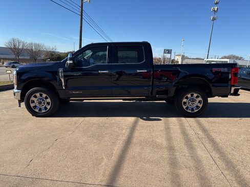Used 2023 Ford F250 Lariat w/ Lariat Ultimate Package image 4
