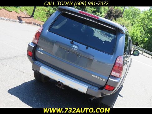 Used 2004 Toyota 4Runner SR5 w/ Preferred Accessory Pkg AWD/4WD image 16