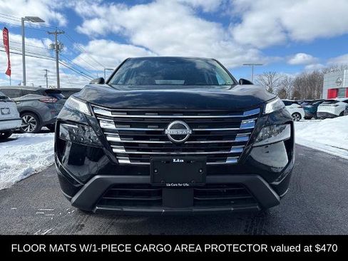 Certified 2025 Nissan Rogue SV AWD/4WD image 3