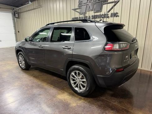Used 2022 Jeep Cherokee Latitude Lux w/ Sun & Sound Group AWD/4WD image 5