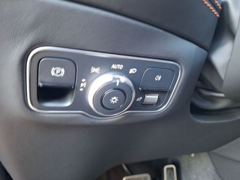 Used 2023 Aston Martin DBX 707 image 19