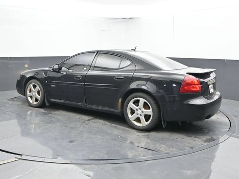 Used 2008 Pontiac Grand Prix GXP w/ Sun And Sound Package FWD image 9