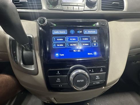 Used 2016 Honda Odyssey EX-L image 24