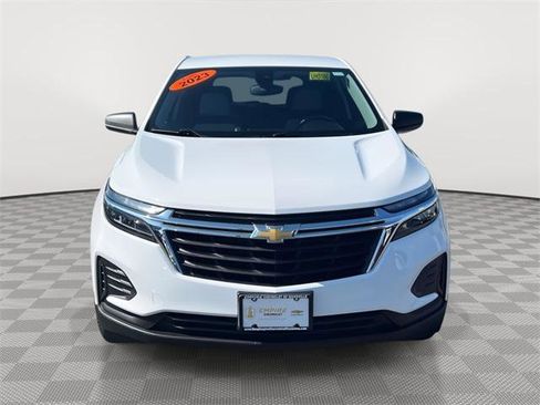 Used 2023 Chevrolet Equinox LS w/ LS Convenience Package image 2