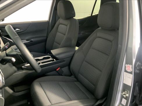 Used 2026 Chevrolet Equinox LT FWD image 22