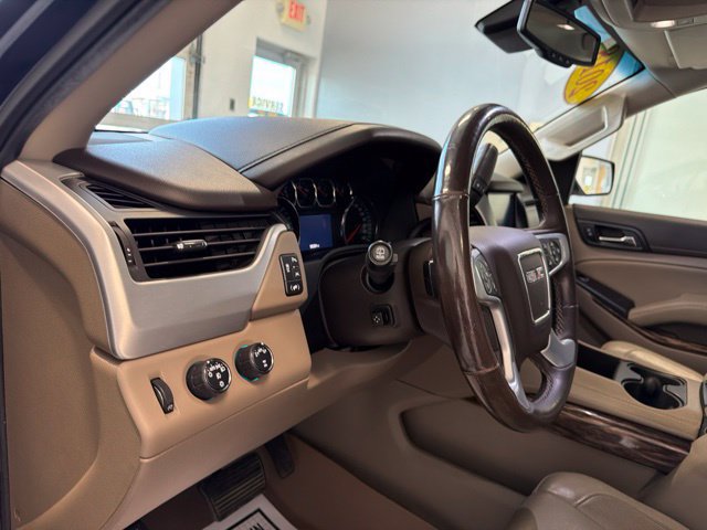 Used 2018 GMC Yukon SLT AWD/4WD image 23