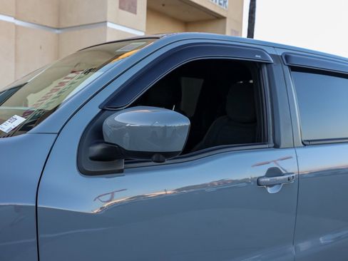 Used 2023 Nissan Frontier PRO-4X w/ Pro Convenience Package image 12