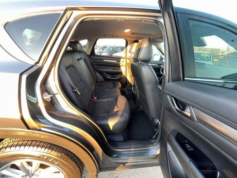 Used 2019 MAZDA CX-5 Touring image 17