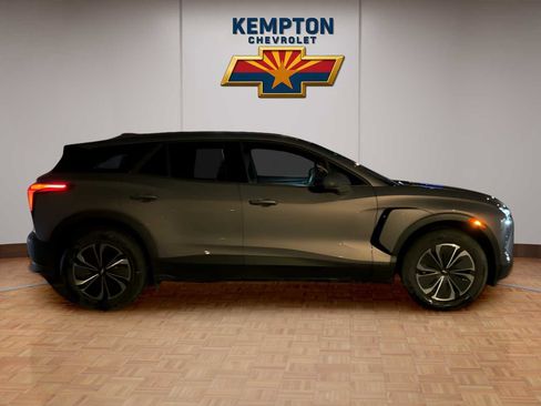 Used 2025 Chevrolet Blazer EV LT w/ Super Cruise Package image 7