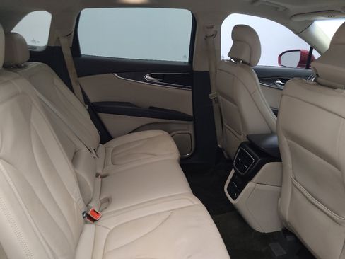 Used 2016 Lincoln MKX Reserve w/ Climate Package image 19