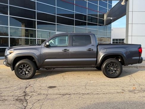 Used 2023 Toyota Tacoma SR5 image 7