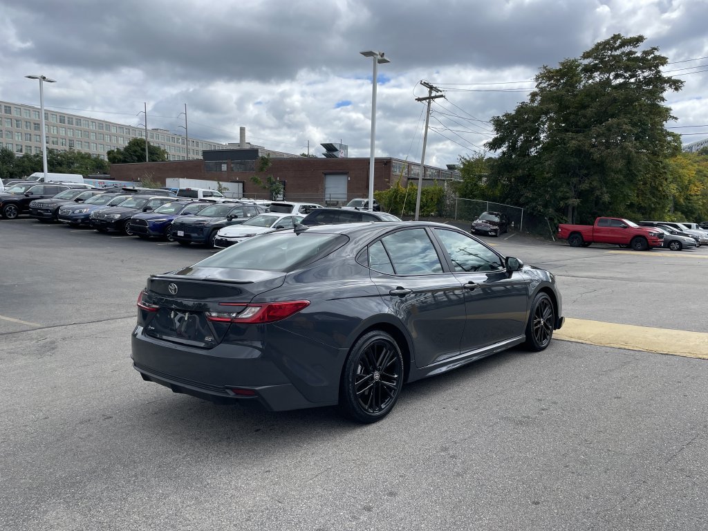 Used 2026 Toyota Camry SE FWD image 8