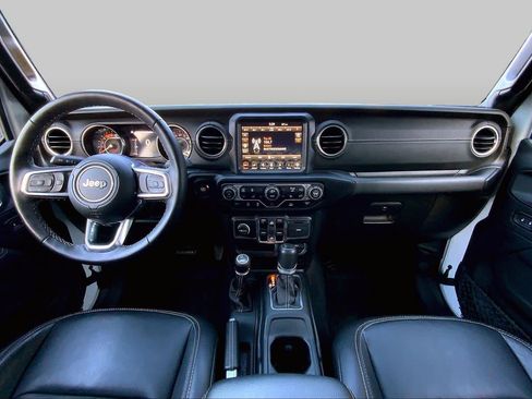 Used 2023 Jeep Wrangler Unlimited Sahara w/ LED Lighting Group AWD/4WD image 16