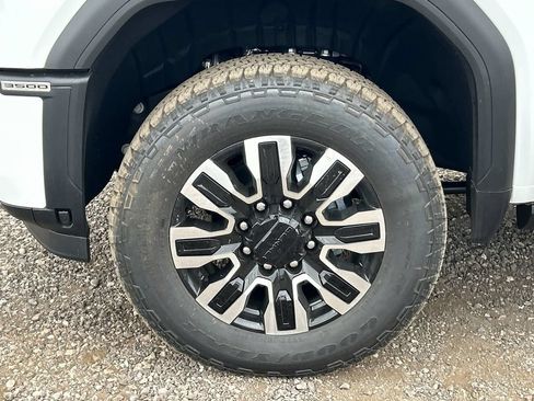 New 2026 GMC Sierra 3500 Denali Ultimate AWD/4WD image 33