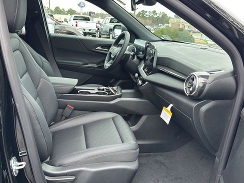 New 2026 Chevrolet Equinox LT w/ Convenience Package II image 10