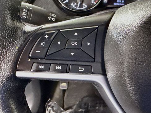 Used 2020 Nissan Rogue SV AWD/4WD image 14