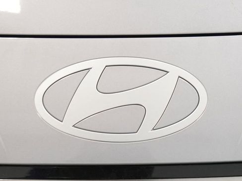 New 2026 Hyundai Elantra SEL Sport image 11