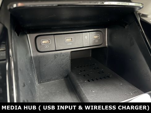 Certified 2023 Kia Sorento SX Prestige image 10