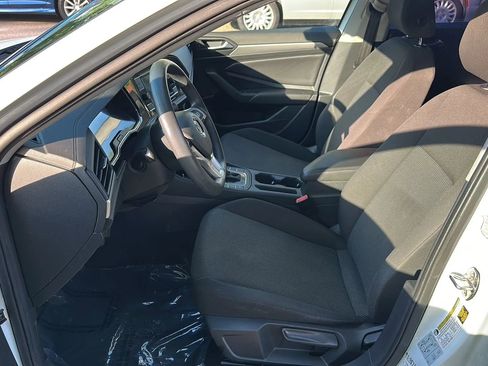 Used 2019 Volkswagen Jetta FWD image 13