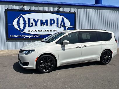 Used 2019 Chrysler Pacifica Touring-L w/ S Appearance Package
