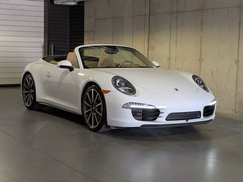 Certified 2014 Porsche 911 Carrera 4S AWD/4WD image 11