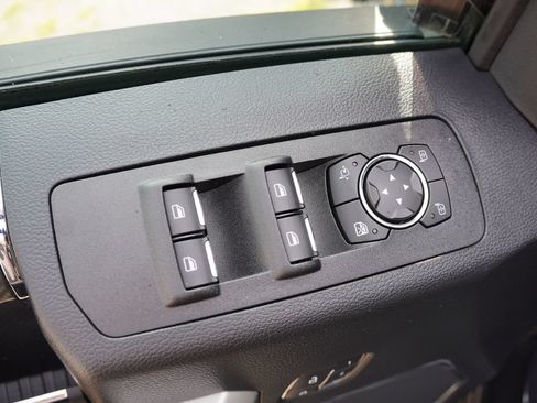 Certified 2019 Ford F150 Lariat AWD/4WD image 22