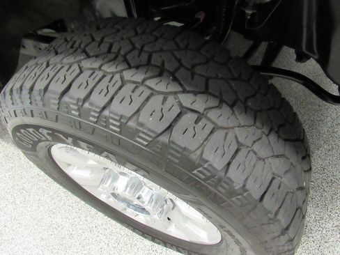Used 2023 Ford F250 XLT AWD/4WD image 24