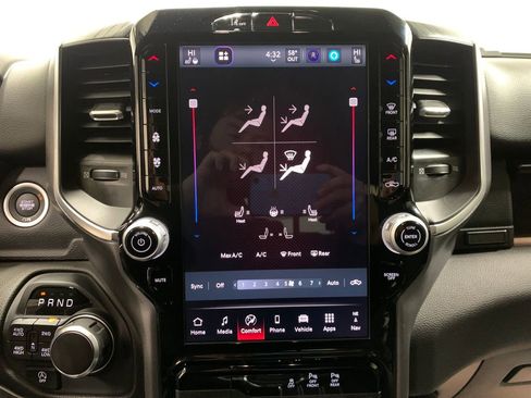 Used 2025 RAM 1500 Big Horn image 9